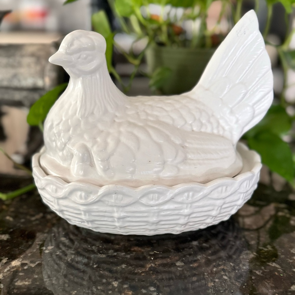 SOLD >>>Vintage nesting  hen egg storage dish - Portmeirion Pottery - Picture 7 of 10